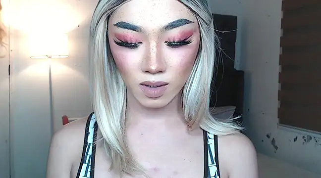 Snapshot of Local_Hoelyx chatting on March 2025 12:25:01 PM Local Hoelyx online show from March 2025 12:25:01 PM