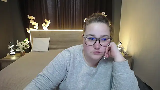 XX Daniella XX online show from April 2026 06:25:02 AM