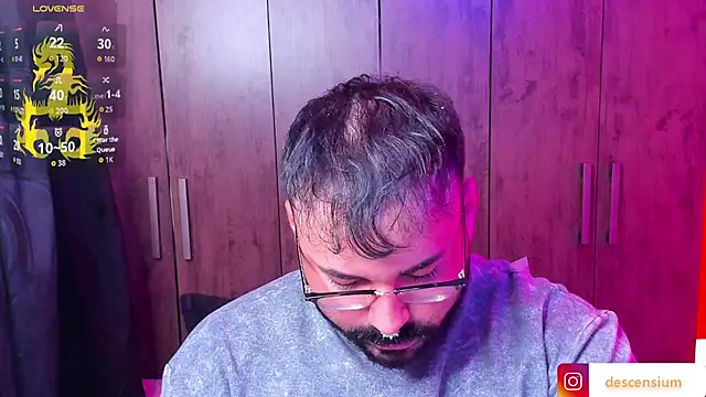 johnnyalx online show from July 2026 07:10:01 PM