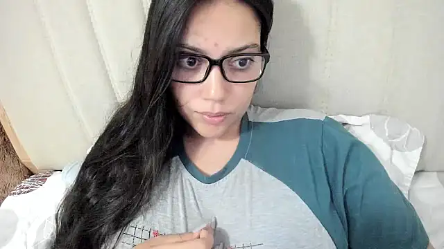 roniewester online show from November 2025 05:18:02 AM