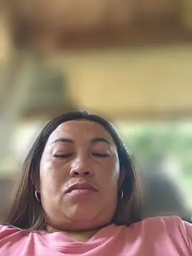 LalaiAsian online show from April 2026 03:22:02 AM