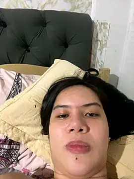 Snapshot of Hebefemme chatting on December 2025 07:30:02 PM Hebefemme online show from December 2025 07:30:02 PM