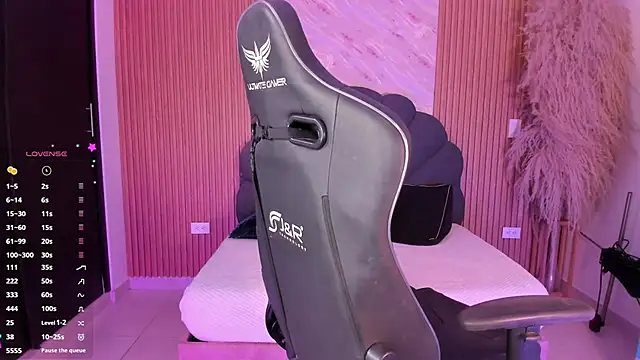 karol green  online show from October 2025 07:24:02 PM