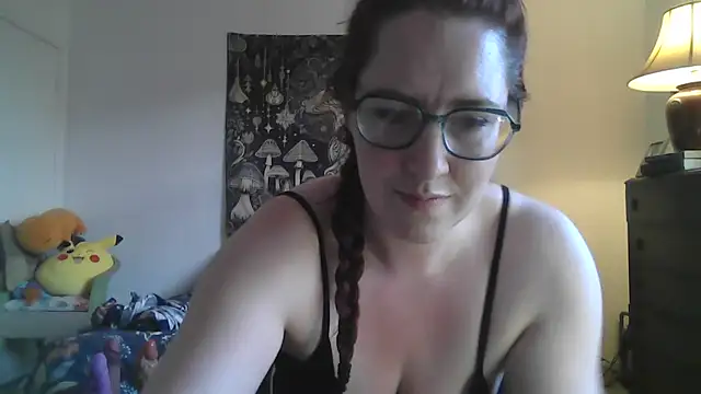 Snapshot of CuriousKitty345 chatting on May 2026 08:26:01 PM CuriousKitty345 online show from May 2026 08:26:01 PM
