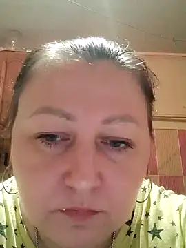 Rini333 online show from April 2026 08:17:01 PM