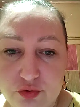 Rini333 online show from April 2026 01:48:01 AM