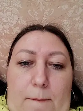 Rini333 online show from May 2026 03:30:01 PM