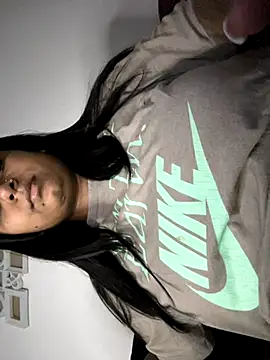 Snapshot of layla_amin chatting on September 2025 10:32:01 PM layla amin online show from September 2025 10:32:01 PM