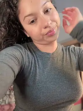 Snapshot of Shara_dreams chatting on January 2025 02:26:01 AM Shara dreams online show from January 2025 02:26:01 AM