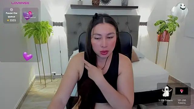 Snapshot of bella_99_ chatting on March 2026 12:00:02 PM bella 99 online show from March 2026 12:00:02 PM