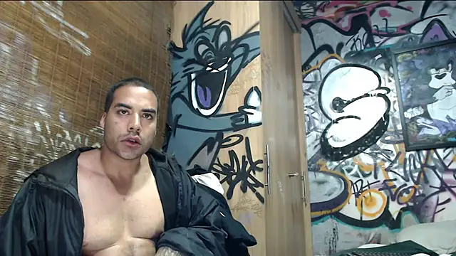 Snapshot of Justin_Frank chatting on June 2026 11:32:01 PM Justin Frank online show from June 2026 11:32:01 PM