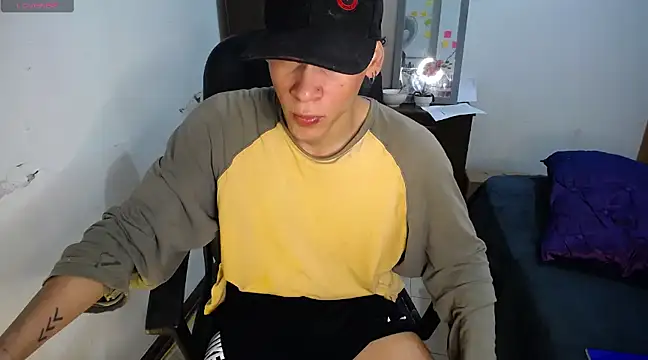 Snapshot of ricksamm chatting on January 2025 01:52:02 PM ricksamm online show from January 2025 01:52:02 PM