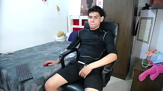 Snapshot of ricksamm chatting on January 2025 12:43:01 PM ricksamm online show from January 2025 12:43:01 PM