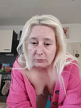Snapshot of GeileEstelle chatting on May 2026 04:17:02 PM GeileEstelle online show from May 2026 04:17:02 PM