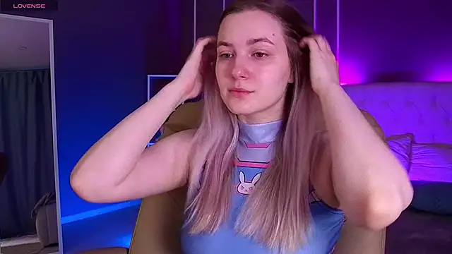 elinanortas online show from September 2025 12:56:02 AM