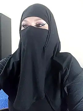 evelyn  salah online show from July 2026 02:38:01 AM