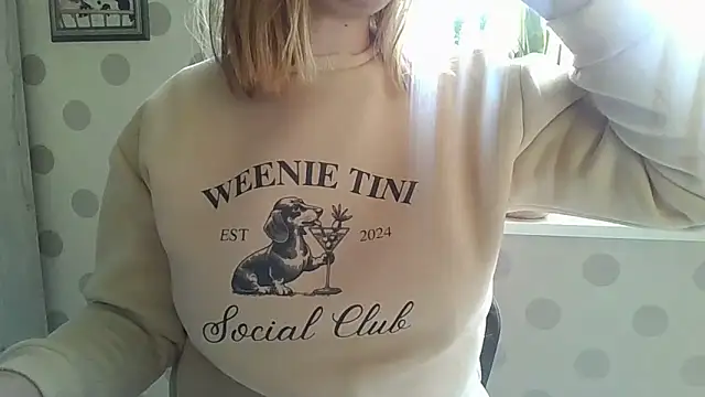 LiquidLeonie online show from March 2026 07:01:01 AM