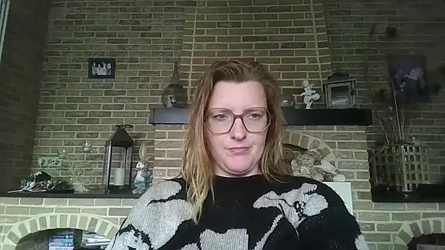 LiquidLeonie online show from May 2026 05:01:02 AM