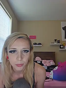 AmethystFoxx online show from May 2026 05:32:01 PM