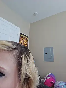 AmethystFoxx online show from June 2026 06:38:01 PM