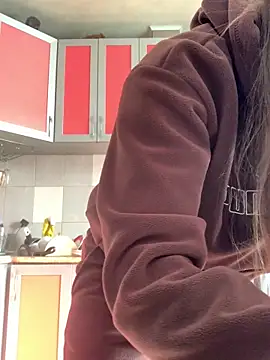 SeducingYoghourt online show from February 2026 07:50:01 AM