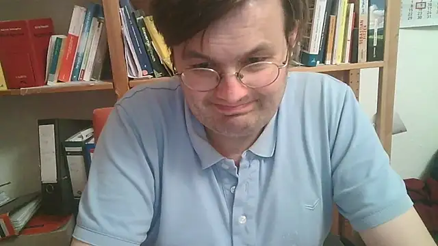 makau1 online show from April 2026 08:01:02 PM