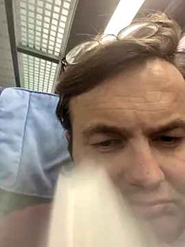 makau1 online show from April 2026 08:36:02 PM