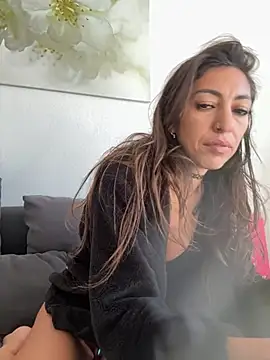 Snapshot of amanilouve chatting on February 2026 08:52:01 AM amanilouve online show from February 2026 08:52:01 AM