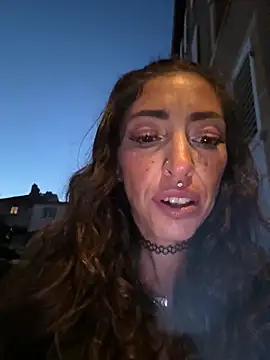 Snapshot of amanilouve chatting on March 2026 05:53:02 PM amanilouve online show from March 2026 05:53:02 PM