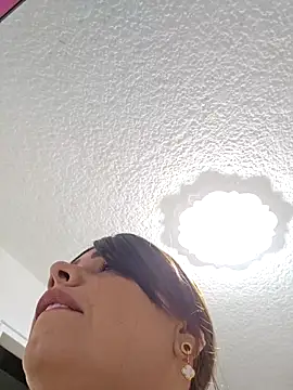 natalygolden69 online show from November 2025 01:18:02 PM