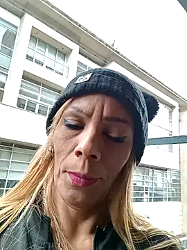 Snapshot of marylin_aboul chatting on January 2025 09:57:01 PM marylin aboul online show from January 2025 09:57:01 PM