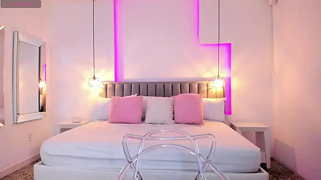 ValeryNova online show from January 2025 11:17:01 AM