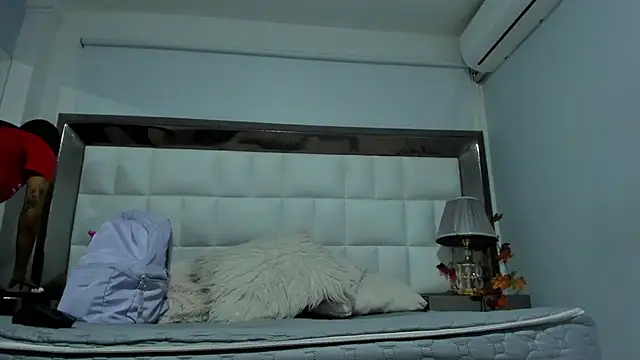 MiaConte online show from January 2025 07:22:01 PM