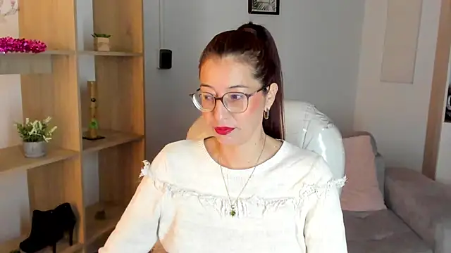 Antonnella 3 online show from November 2025 12:44:02 PM