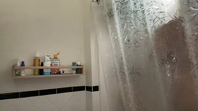 dreamyriri online show from February 2026 09:44:02 PM