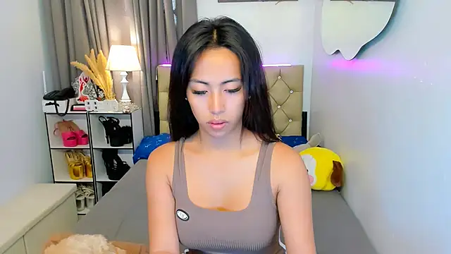 reighnempress online show from March 2025 01:38:02 AM