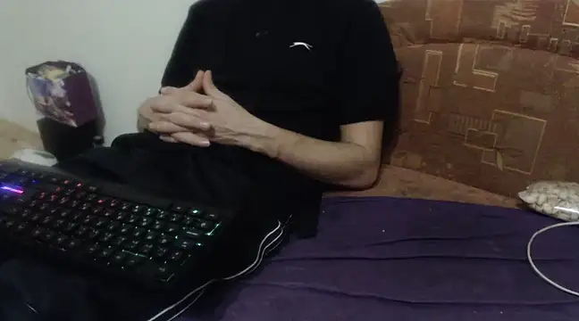 Snapshot of VASKOS178 chatting on December 2024 04:32:02 PM VASKOS178 online show from December 2024 04:32:02 PM