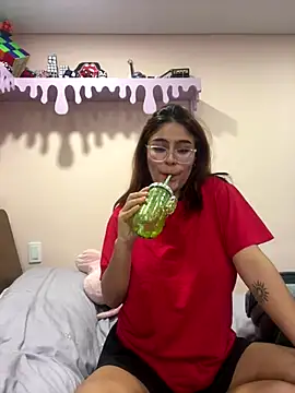 Snapshot of Juliana_News chatting on December 2024 01:47:02 AM Juliana News online show from December 2024 01:47:02 AM