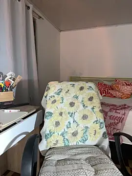 Snapshot of Juliana_News chatting on October 2025 01:01:02 AM Juliana News online show from October 2025 01:01:02 AM