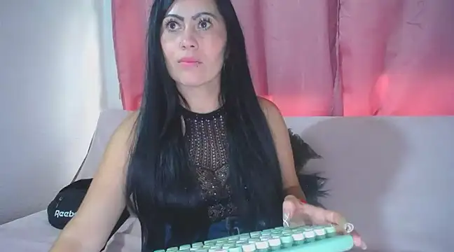 Tania mature online show from February 2025 10:14:01 PM