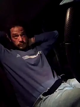 Snapshot of chosen923 chatting on January 2025 04:42:01 AM chosen923 online show from January 2025 04:42:01 AM