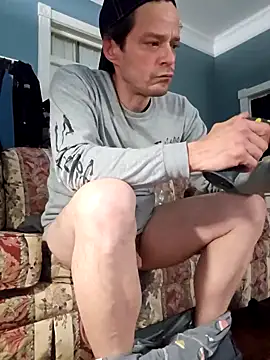 Snapshot of chosen923 chatting on February 2025 08:20:02 PM chosen923 online show from February 2025 08:20:02 PM