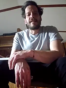 Snapshot of chosen923 chatting on March 2025 05:24:02 AM chosen923 online show from March 2025 05:24:02 AM