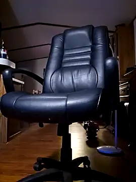 Snapshot of chosen923 chatting on October 2025 03:47:02 AM chosen923 online show from October 2025 03:47:02 AM