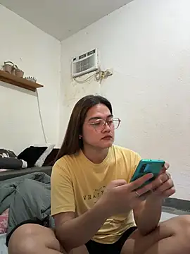 Snapshot of MarieLoveGlamorous chatting on February 2026 02:24:01 PM MarieLoveGlamorous online show from February 2026 02:24:01 PM