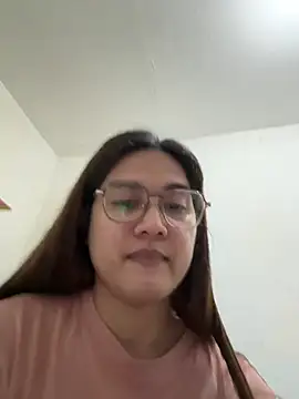 Snapshot of MarieLoveGlamorous chatting on May 2026 02:25:01 PM MarieLoveGlamorous online show from May 2026 02:25:01 PM