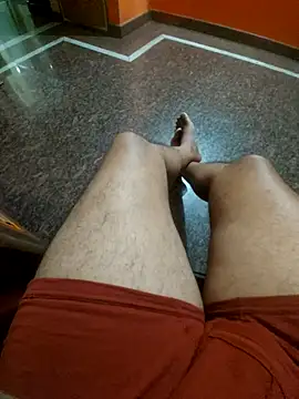 Stripkomal online show from November 2025 04:17:02 PM