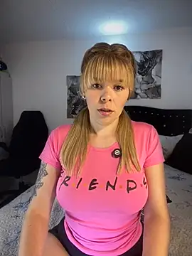 carolina16love online show from November 2025 10:09:02 PM