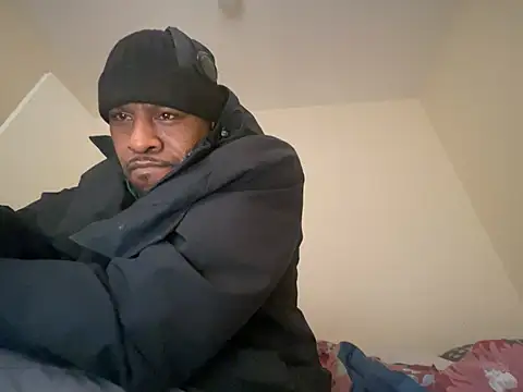 Snapshot of CuzzyB69 chatting on February 2025 12:51:02 PM CuzzyB69 online show from February 2025 12:51:02 PM