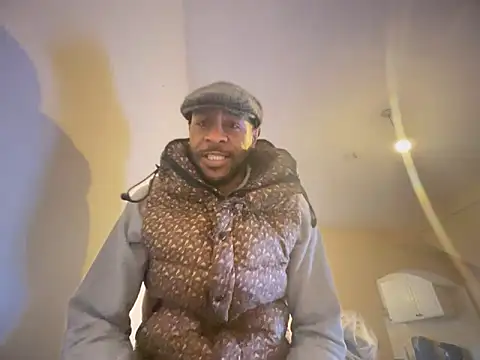 Snapshot of CuzzyB69 chatting on March 2025 12:50:02 PM CuzzyB69 online show from March 2025 12:50:02 PM